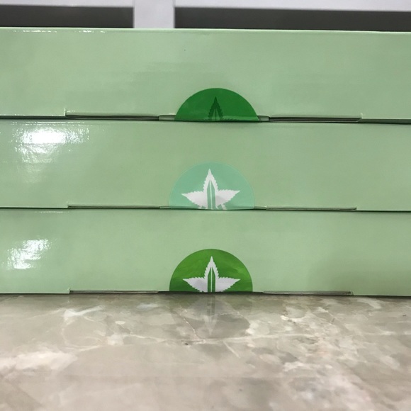 Mint (soft touch) 420 Jeffree Star Mirror! - Picture 7 of 8